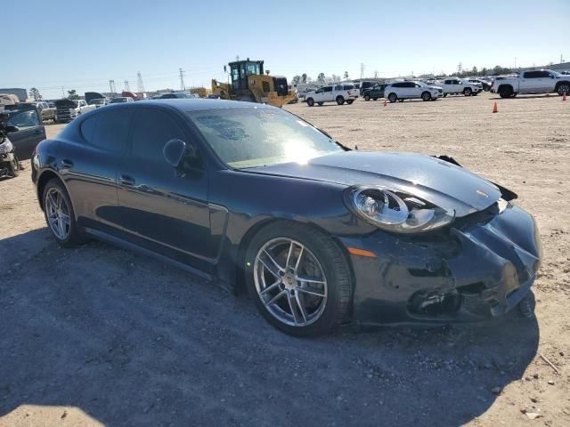 2015 Porsche Panamera 2