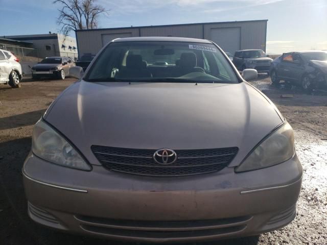 2004 Toyota Camry LE