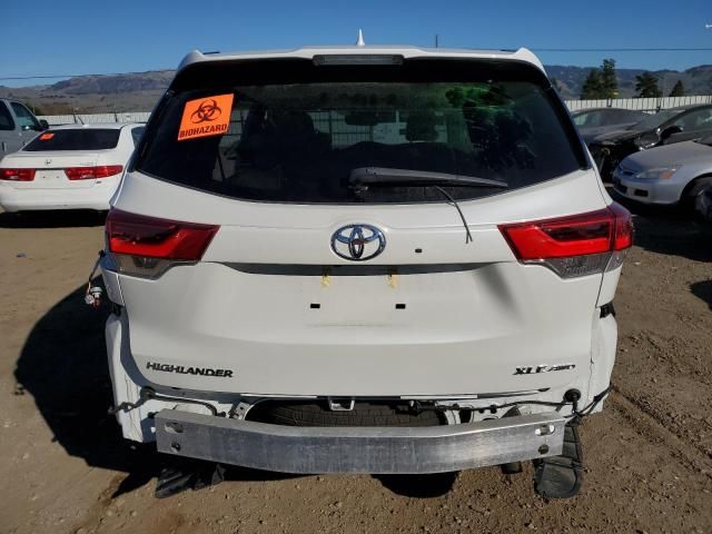 2018 Toyota Highlander SE