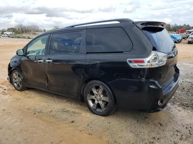 2014 Toyota Sienna Sport