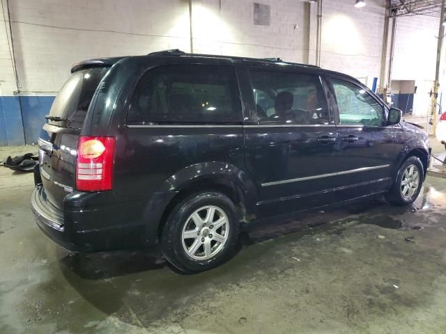 2010 Chrysler Town & Country Touring