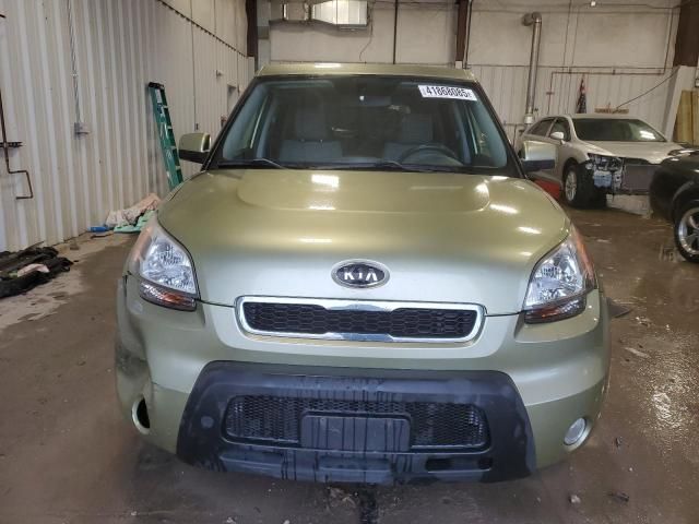 2010 KIA Soul +