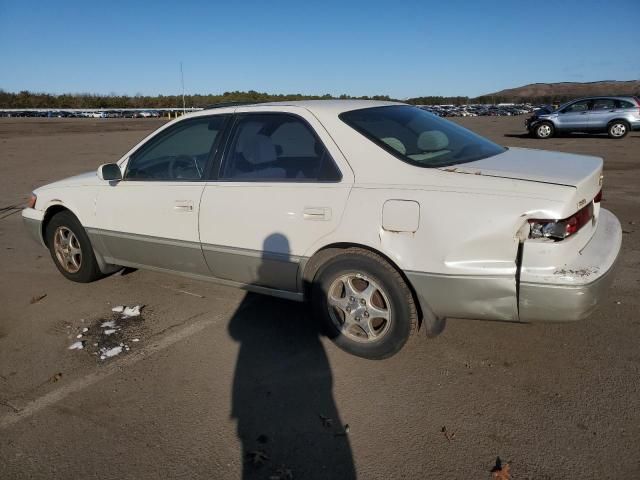 1999 Toyota Camry LE