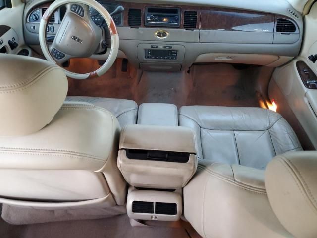 2002 Lincoln Town Car Cartier