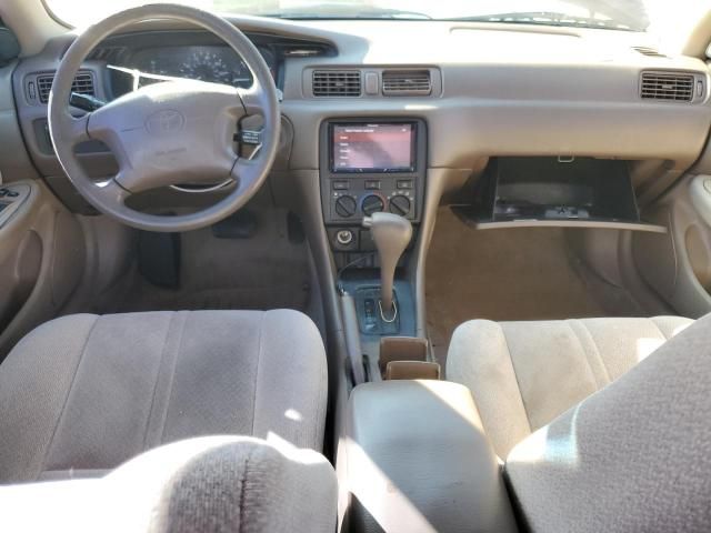 2000 Toyota Camry CE