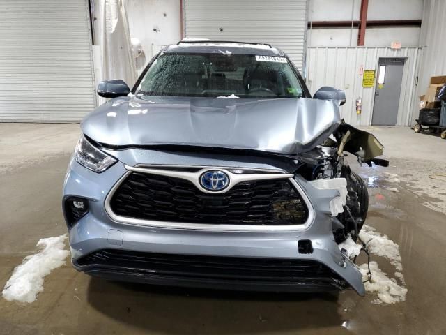 2021 Toyota Highlander Hybrid XLE