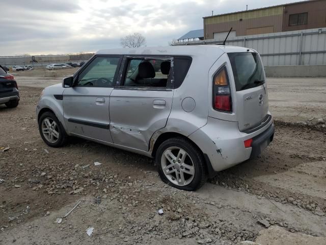 2010 KIA Soul +