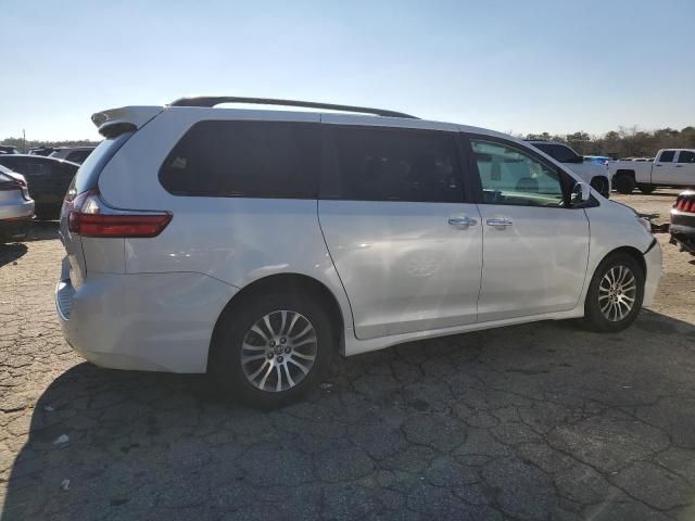 2019 Toyota Sienna XLE