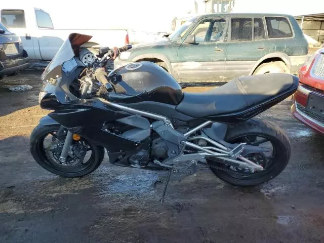 2009 Kawasaki EX650 C