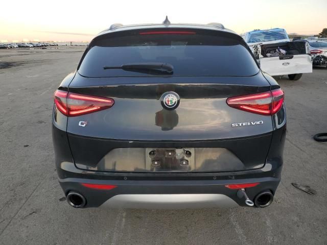 2018 Alfa Romeo Stelvio Sport