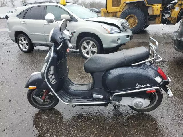 2006 Vespa Granturismo 200