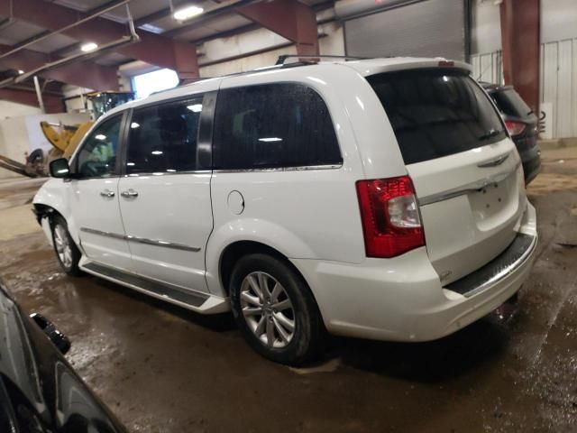 2016 Chrysler Town & Country Limited Platinum