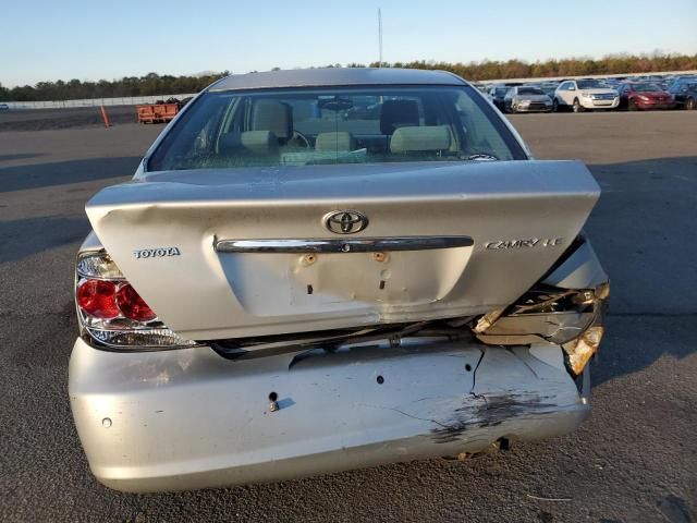 2005 Toyota Camry LE