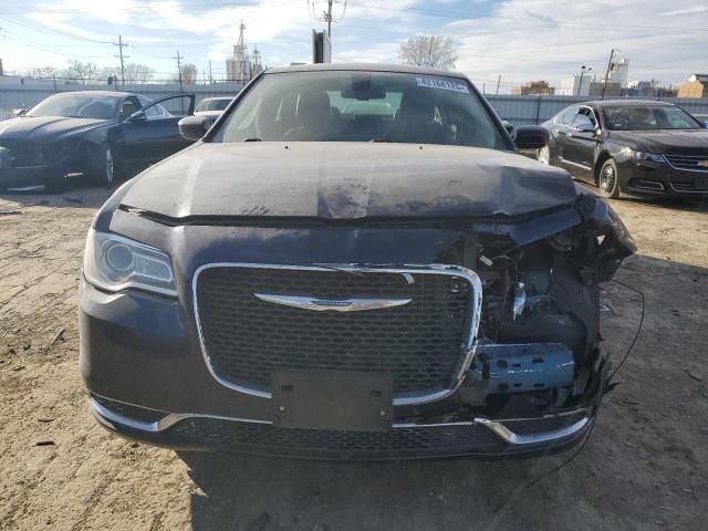 2016 Chrysler 300 Limited