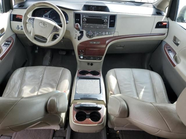 2011 Toyota Sienna XLE