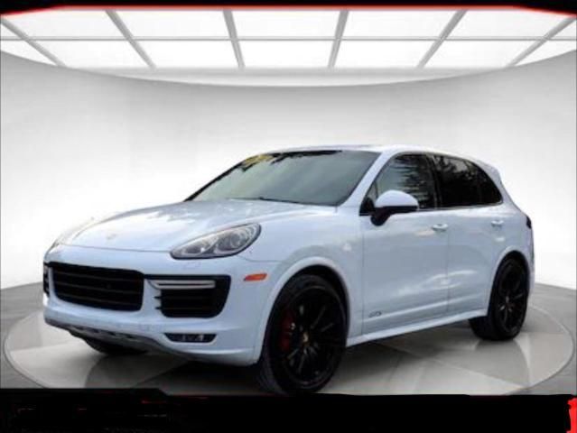 2016 Porsche Cayenne GTS