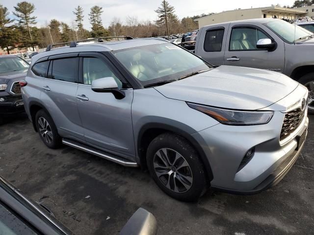 2022 Toyota Highlander XLE