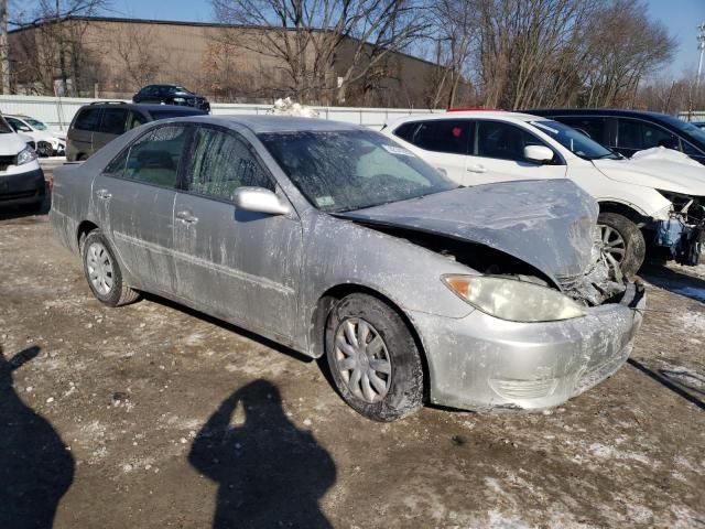 2005 Toyota Camry LE