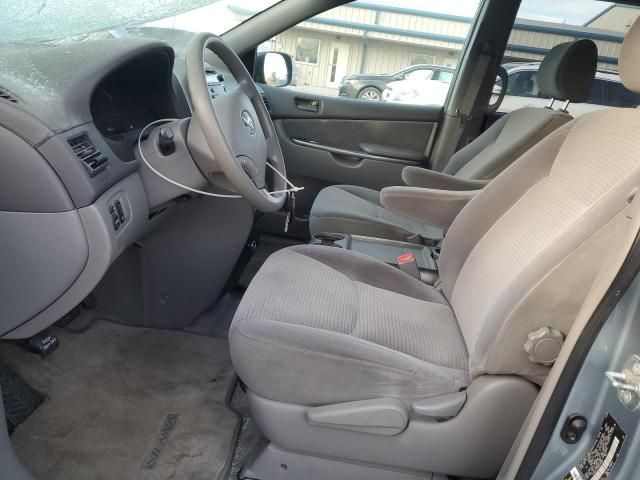 2006 Toyota Sienna CE