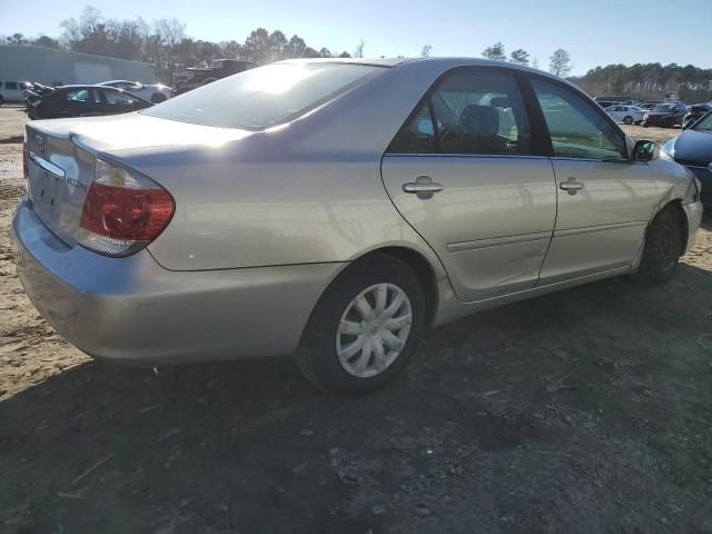 2005 Toyota Camry LE