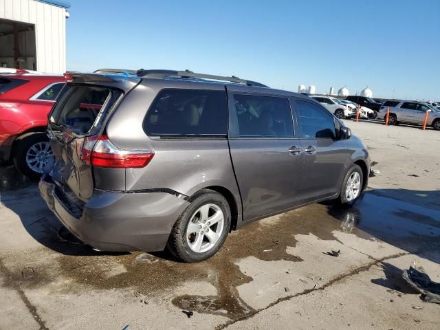 2015 Toyota Sienna LE