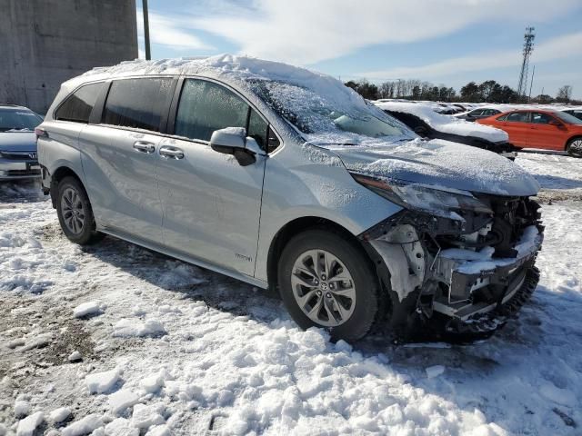 2021 Toyota Sienna LE