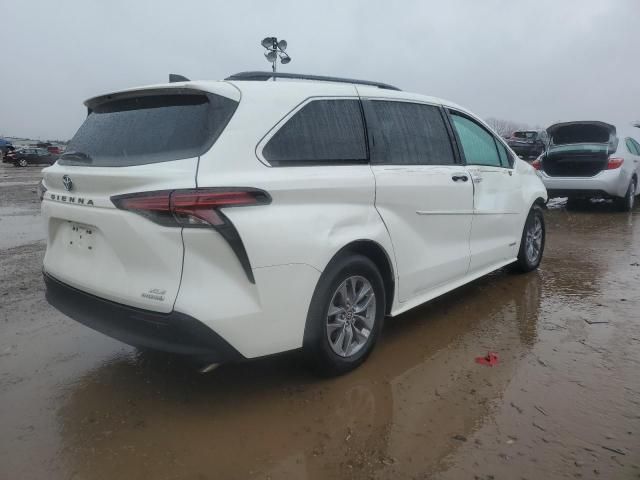 2021 Toyota Sienna XLE