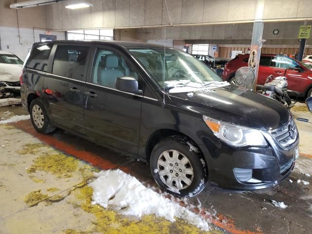 2011 Volkswagen Routan S