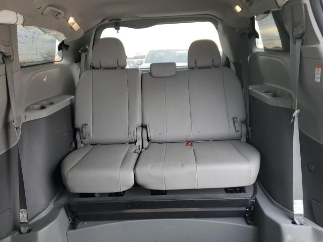 2018 Toyota Sienna XLE