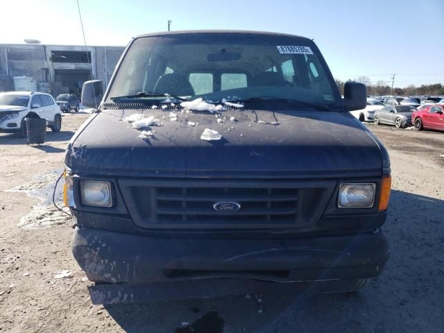 2003 Ford Econoline E350 Super Duty Wagon