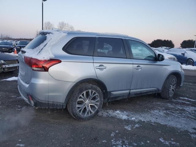 2017 Mitsubishi Outlander ES