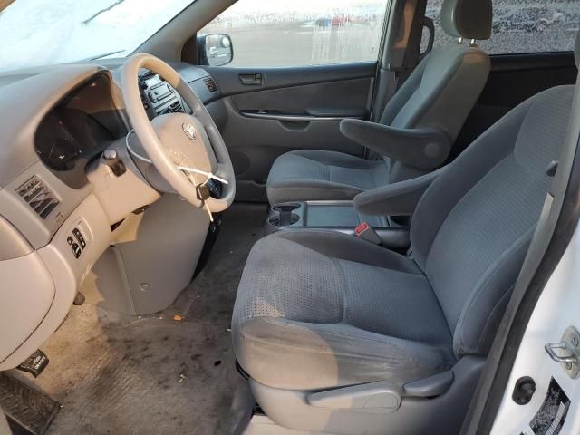 2006 Toyota Sienna LE