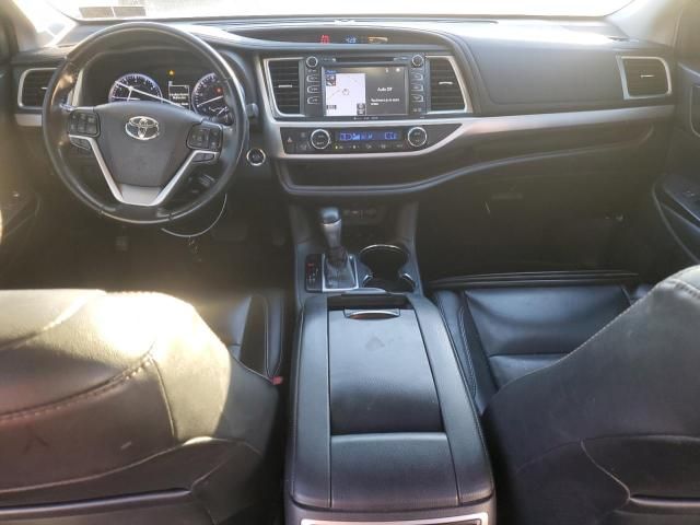 2019 Toyota Highlander SE