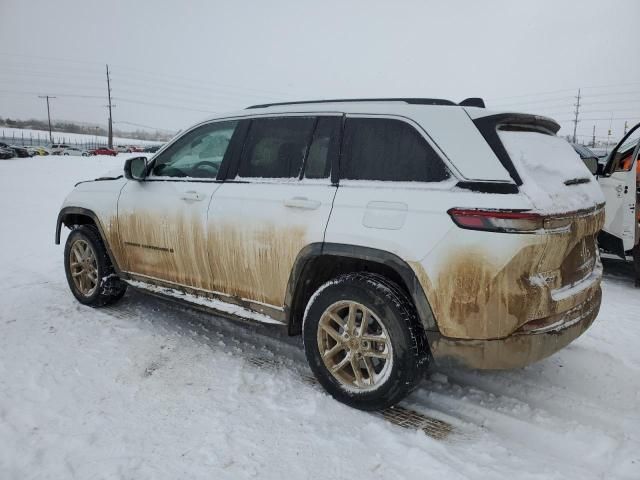 2023 Jeep Grand Cherokee Laredo