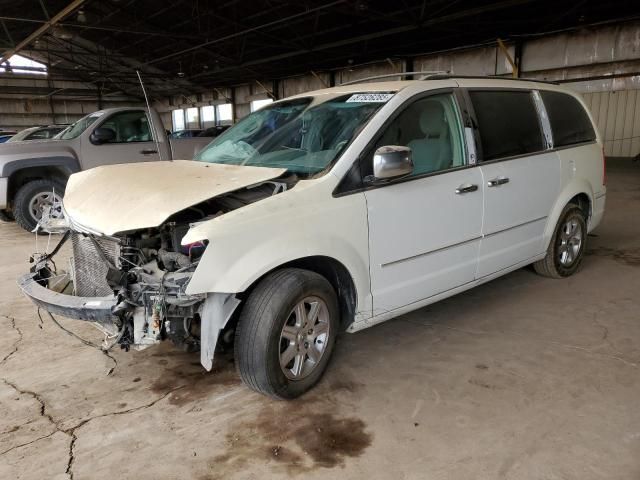 2008 Chrysler Town & Country Touring