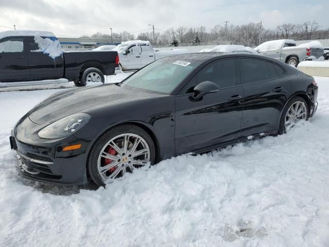 2018 Porsche Panamera 4