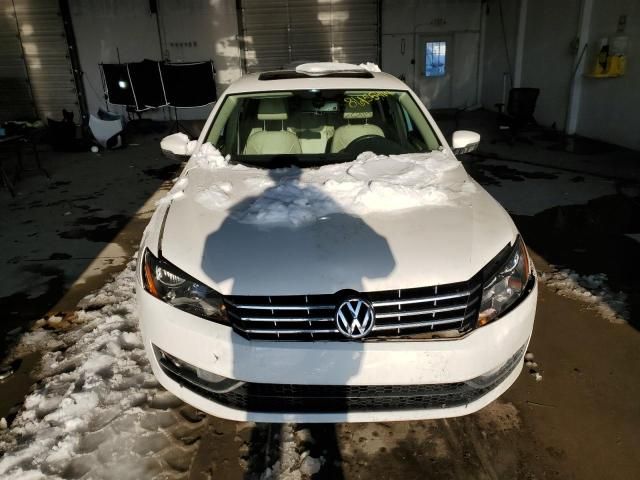 2014 Volkswagen Passat SEL