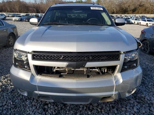 2011 Chevrolet Avalanche LT