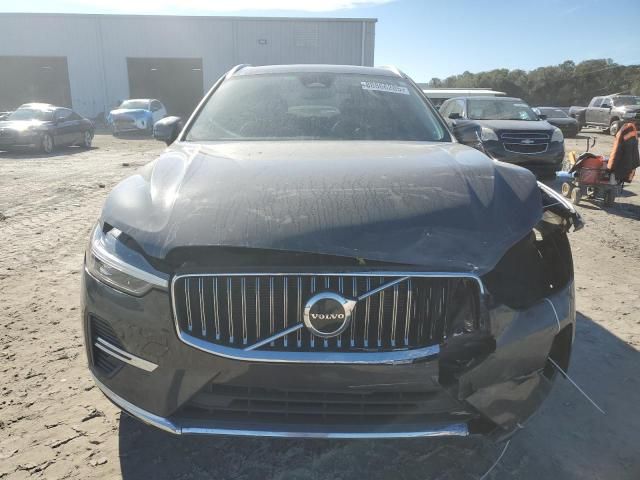 2022 Volvo XC60 B5 Inscription