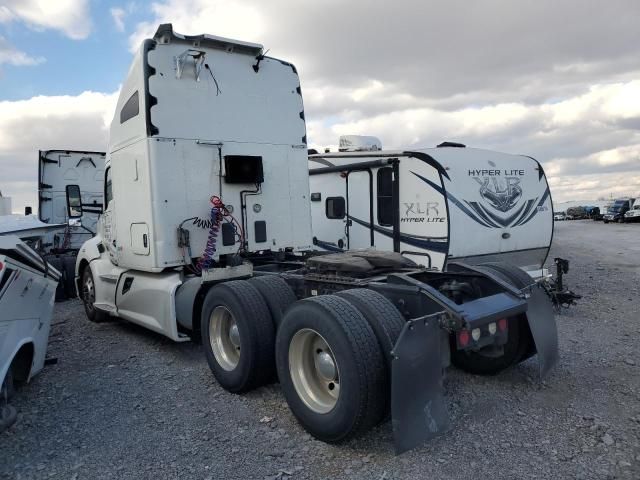 2019 Kenworth Construction T680