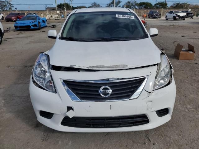 2013 Nissan Versa S