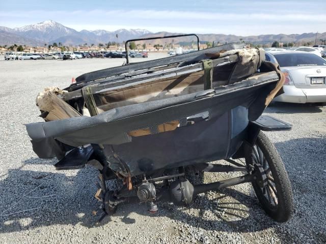 1914 Ford T