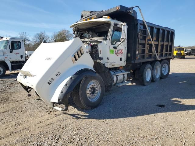 2007 Mack 700 CTP700