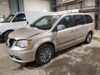 2014 Chrysler Town & Country Touring L