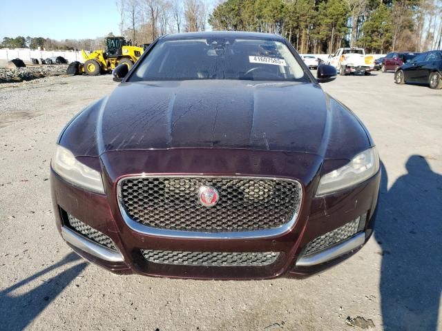 2016 Jaguar XF Prestige