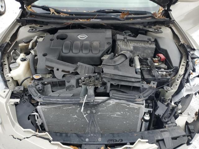 2010 Nissan Altima Base