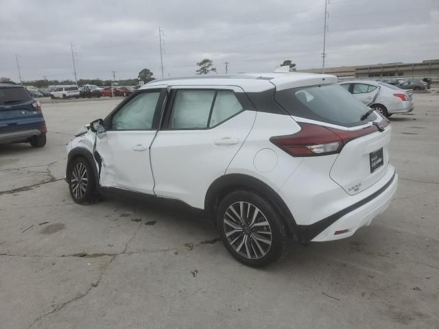 2022 Nissan Kicks SV