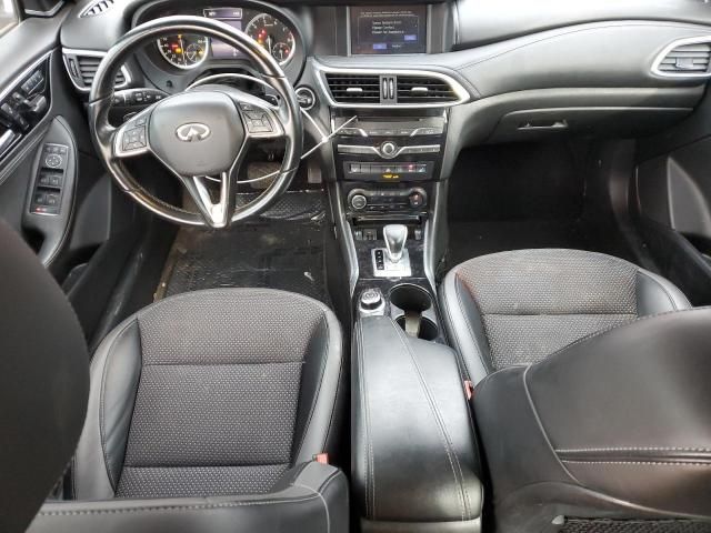 2017 Infiniti QX30 Base