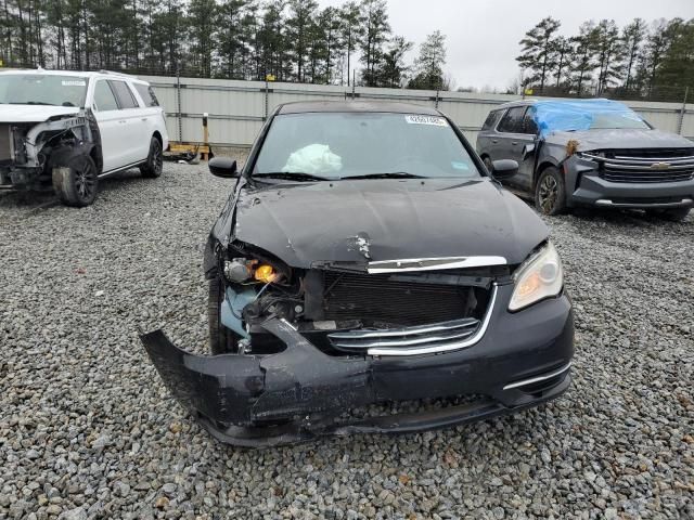 2013 Chrysler 200 Touring