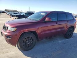 SUV salvage a la venta en subasta: 2017 Jeep Grand Cherokee Laredo